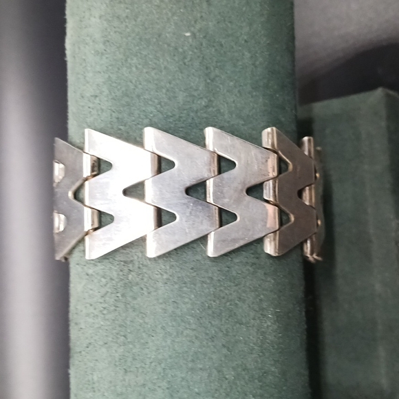 Vintage Haglund Studios Sterling Mid Century Vattra Zig Zag Design Bracelet - Picture 3 of 5